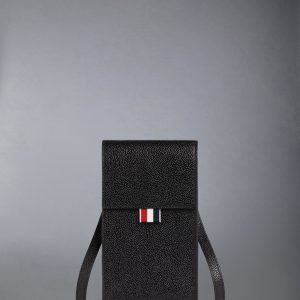 PEBBLE GRAIN FLAP CROSSBODY PHONE HOLDER