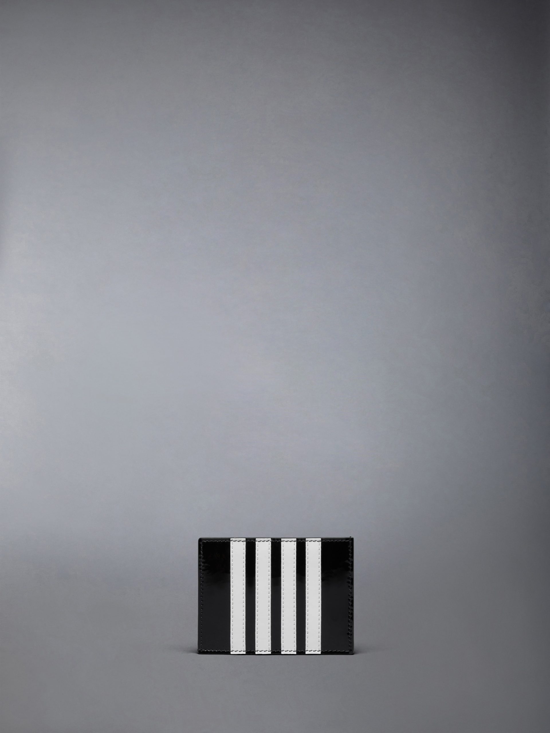 PATENT 4-BAR NOTE COMPARTMENT CARD HOLDER - Image 2