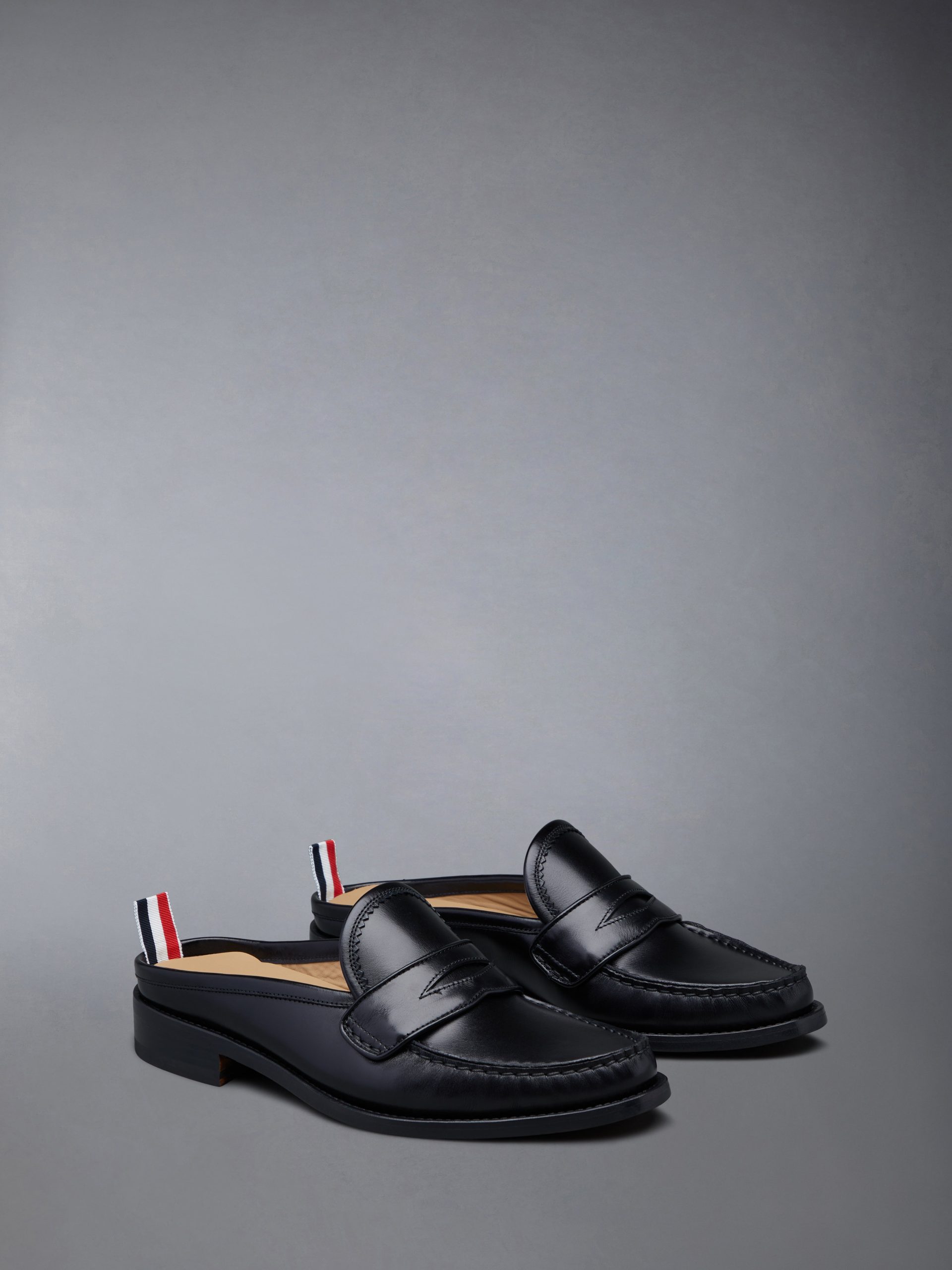 CALF FLEXIBLE LEATHER SOLE PLEATED PENNY LOAFER - Image 2