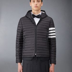 MATTE FINISH NYLON DOWN FILL QUILTED 4-BAR HOOD JACKET