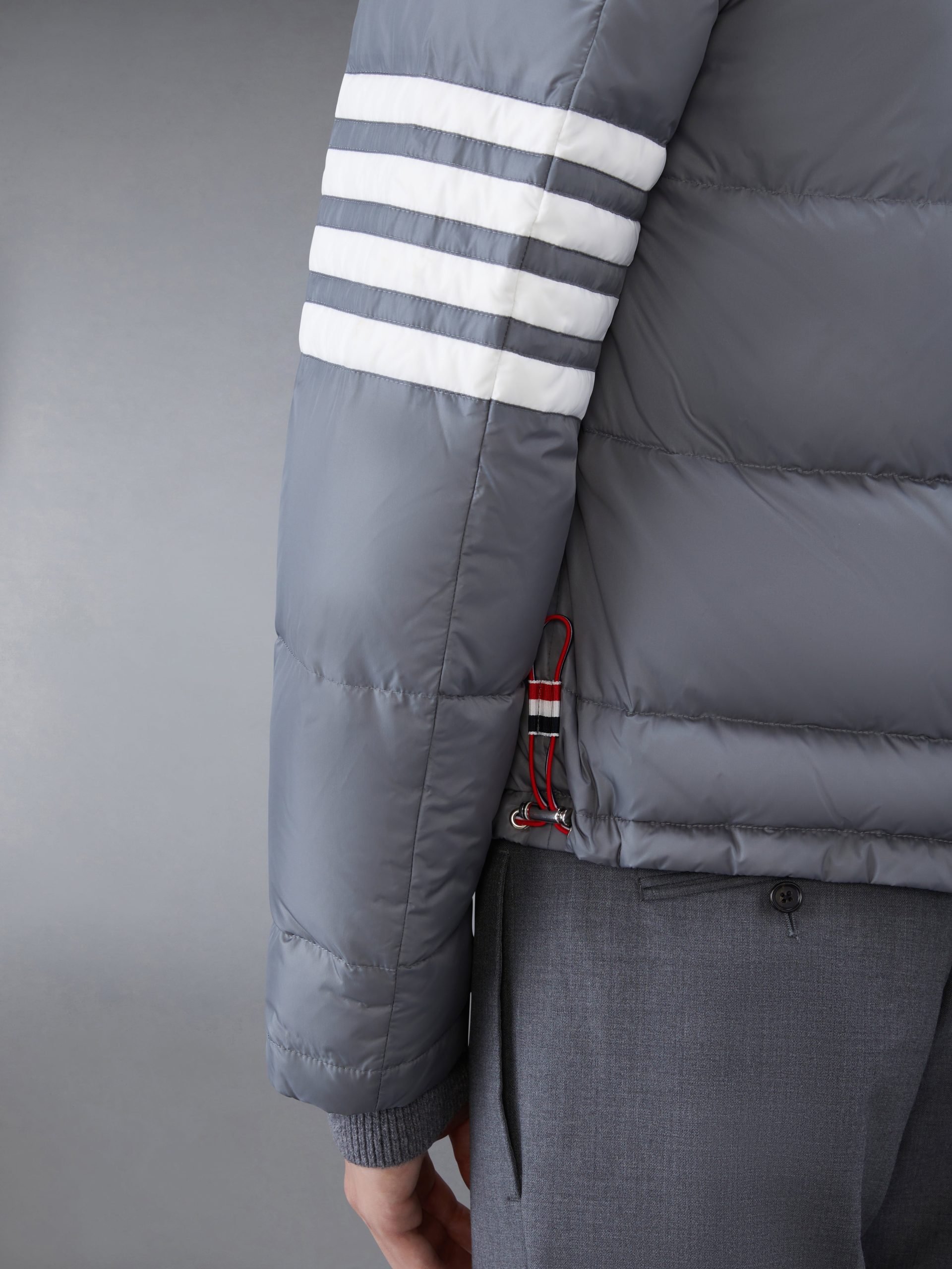 MATTE FINISH NYLON DOWN FILL 4-BAR DETACHABLE HOOD BOMBER - Image 7