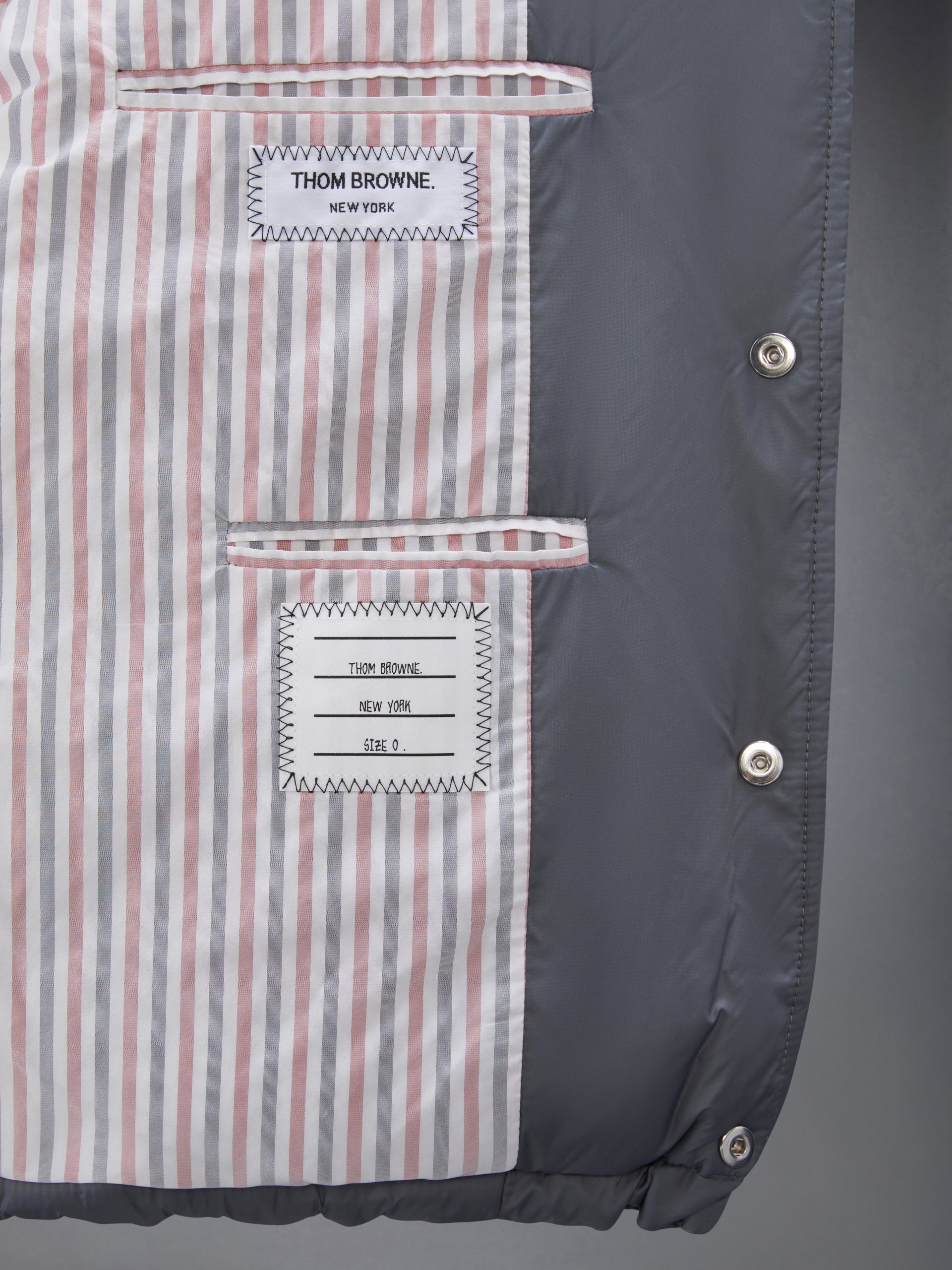 MATTE FINISH NYLON DOWN FILL 4-BAR DETACHABLE HOOD BOMBER - Image 8