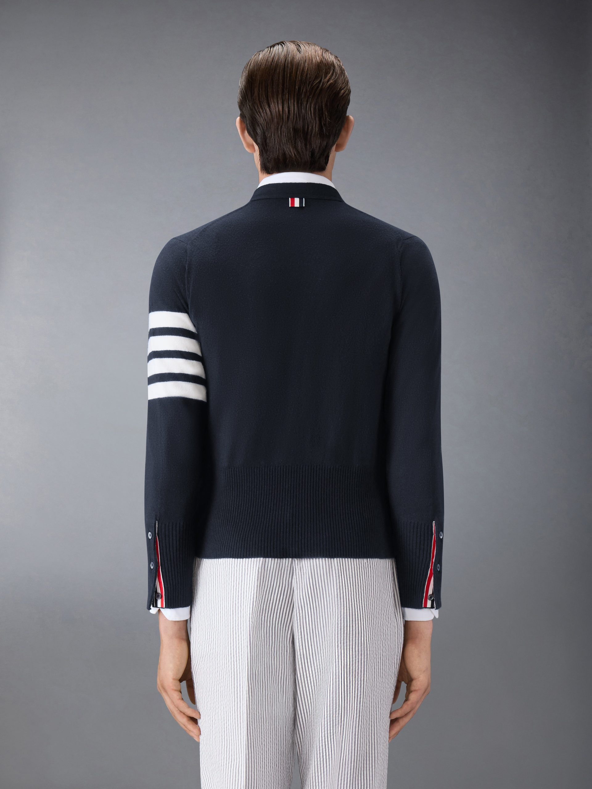 CLASSIC CASHMERE 4-BAR V-NECK CARDIGAN - Image 2