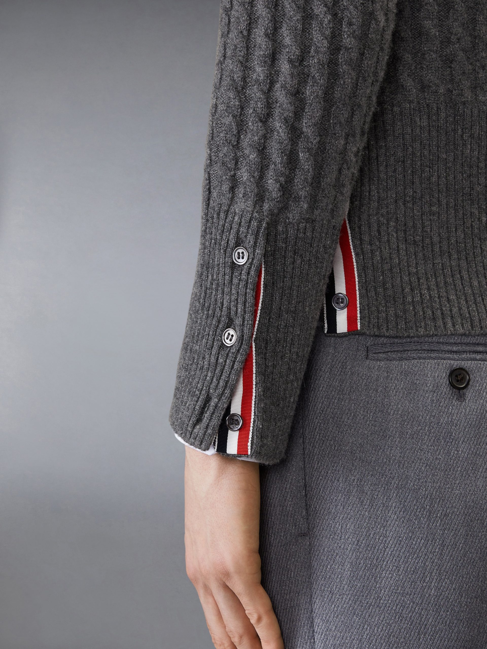 CASHMERE 4-BAR V NECK CARDIGAN - Image 3