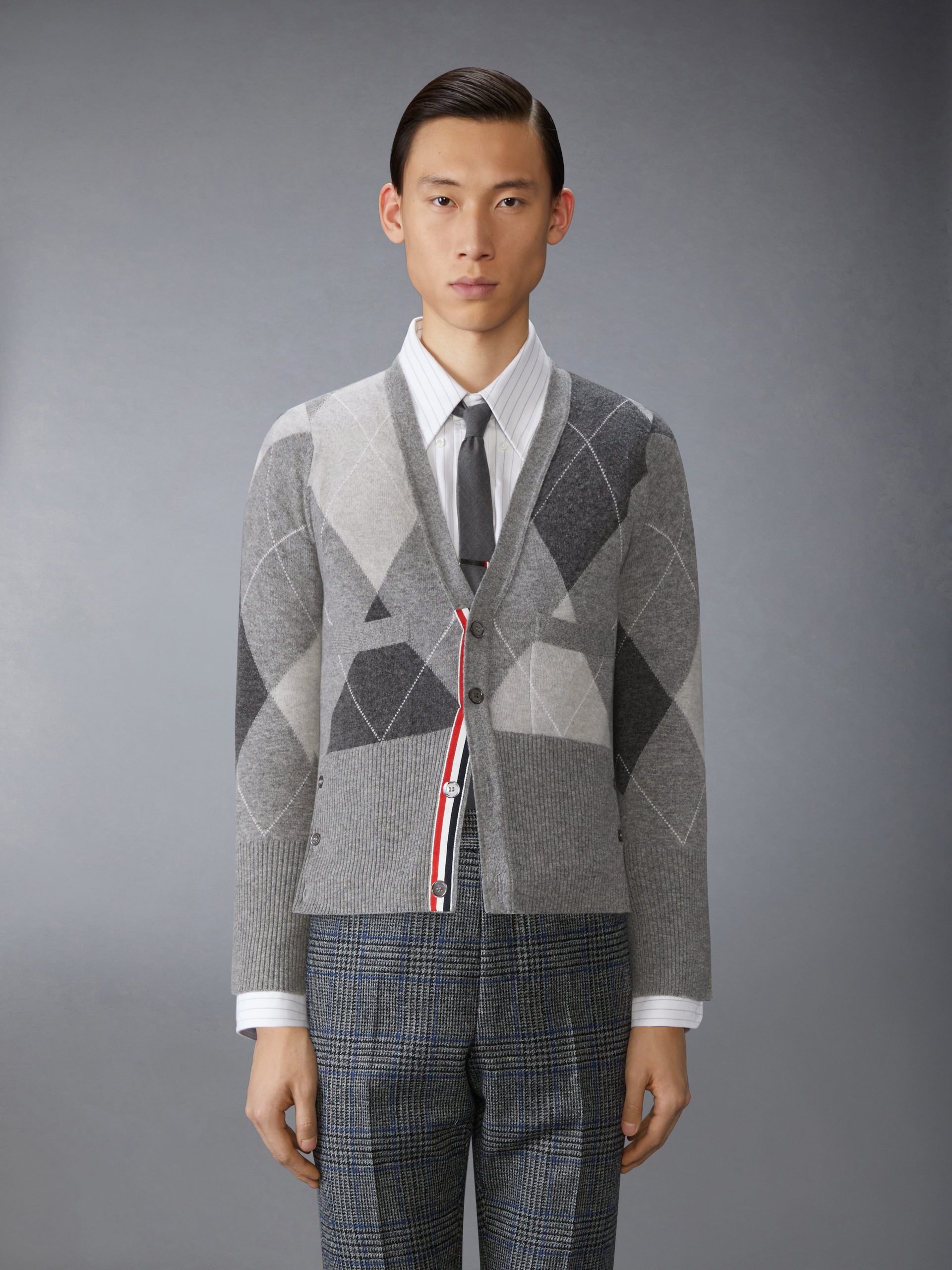 ARGYLE INTARSIA CASHMERE V NECK CARDIGAN