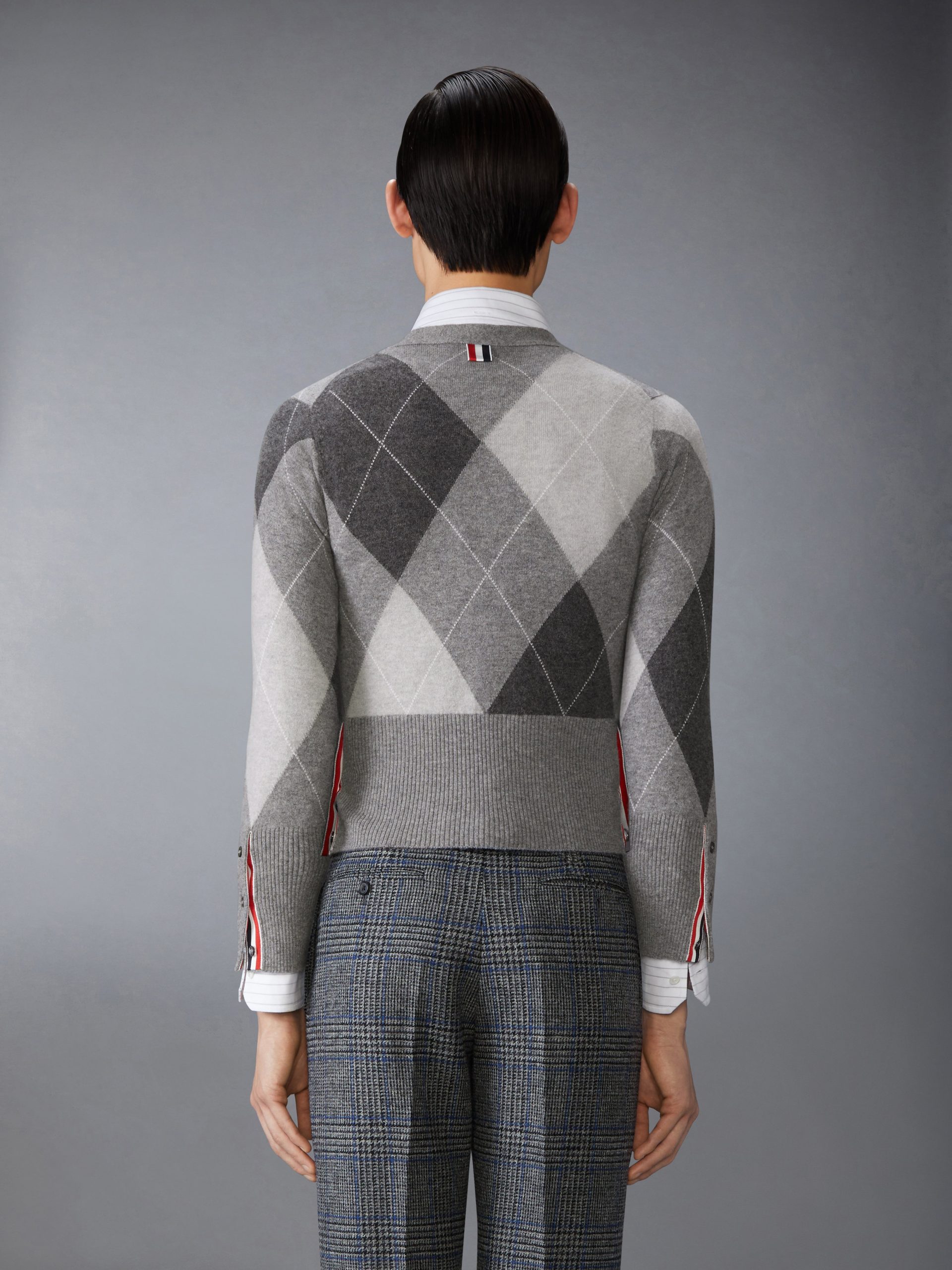 ARGYLE INTARSIA CASHMERE V NECK CARDIGAN - Image 2