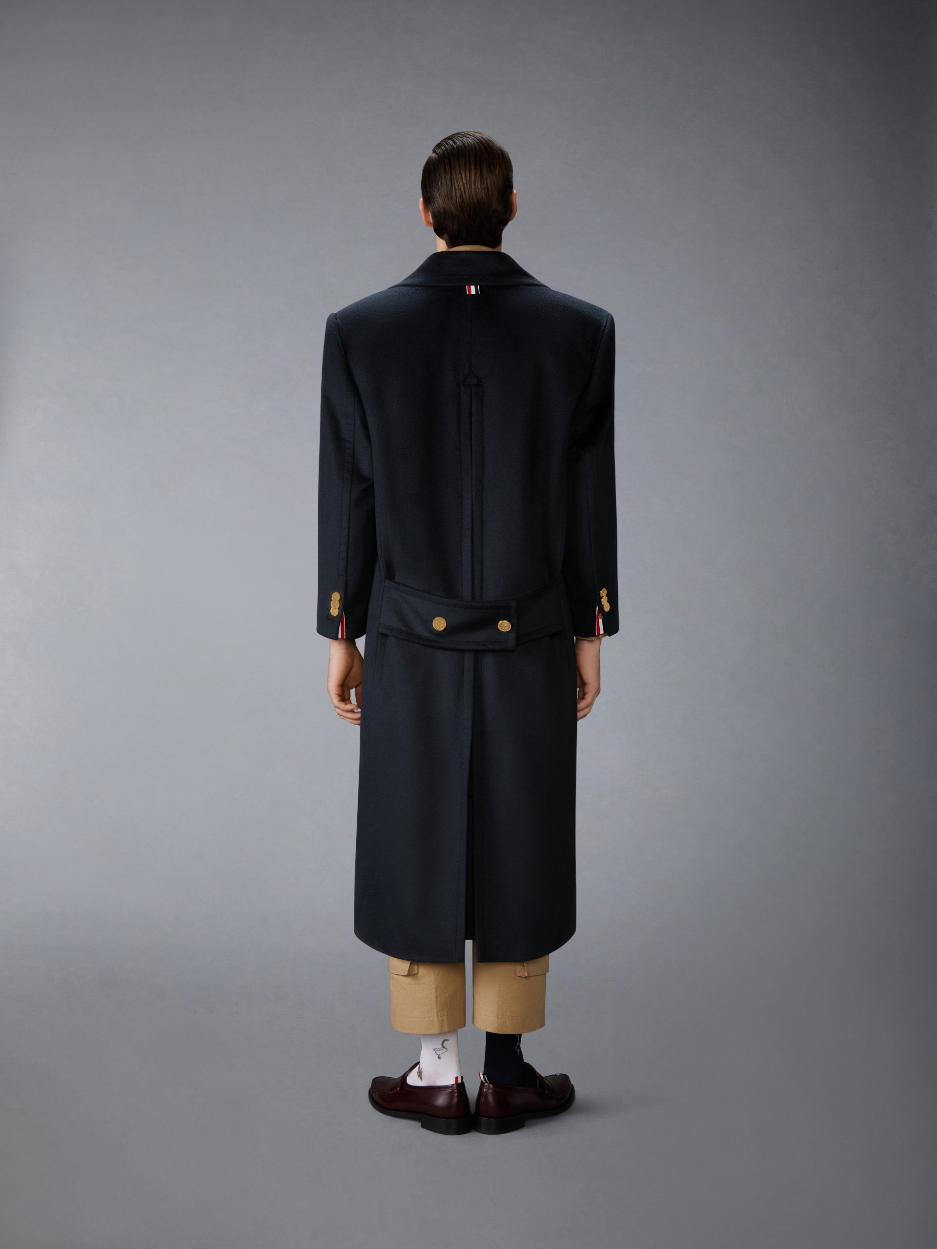 CASHMERE EMBROIDERED APPLIQUE OVERCOAT - Image 3