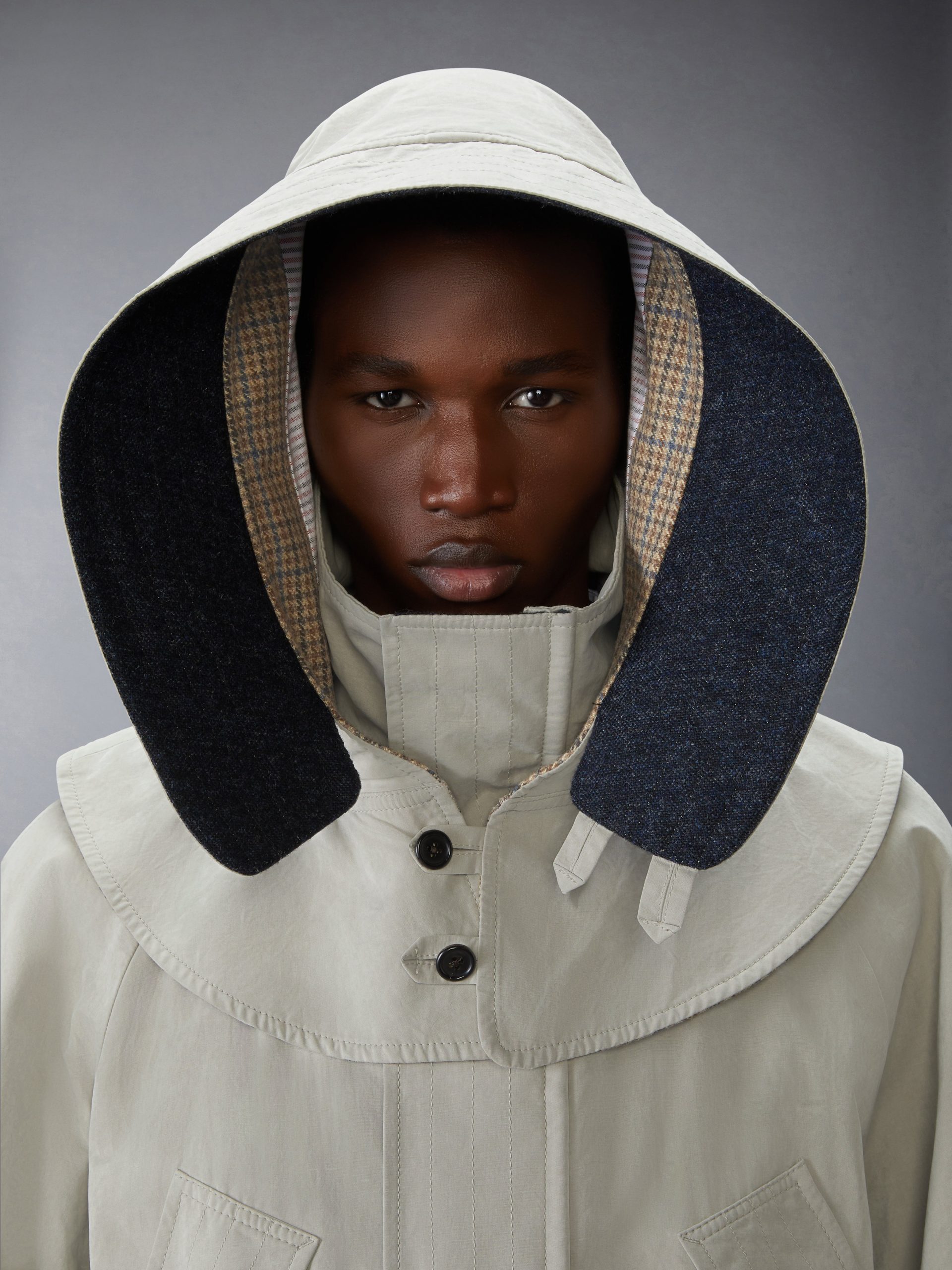 WAXED TECH HOODED PARKA - Image 11