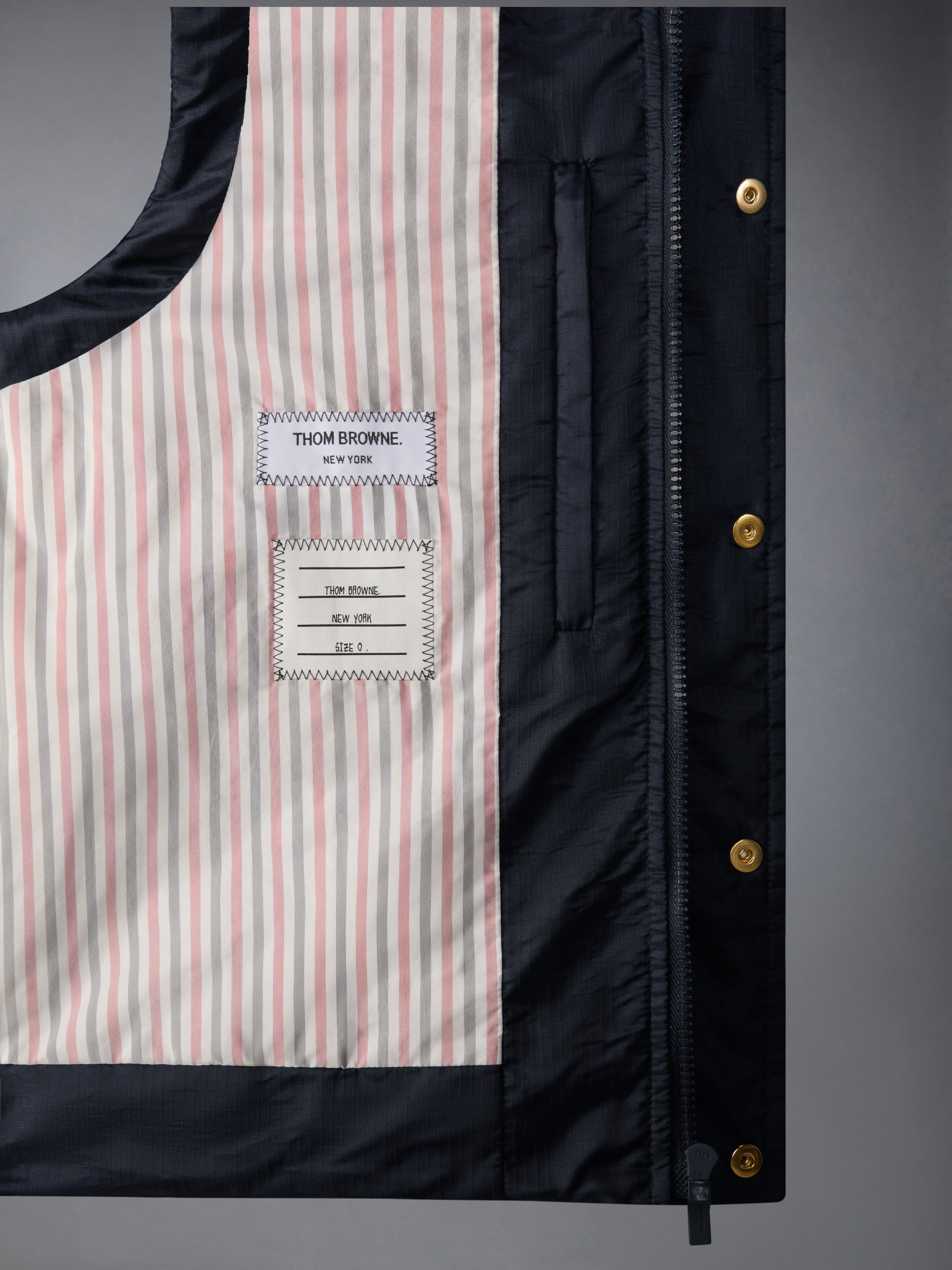 SHINY RIPSTOP LIGHTWEIGHT DOWN FILLED 4-BAR VEST - Image 4