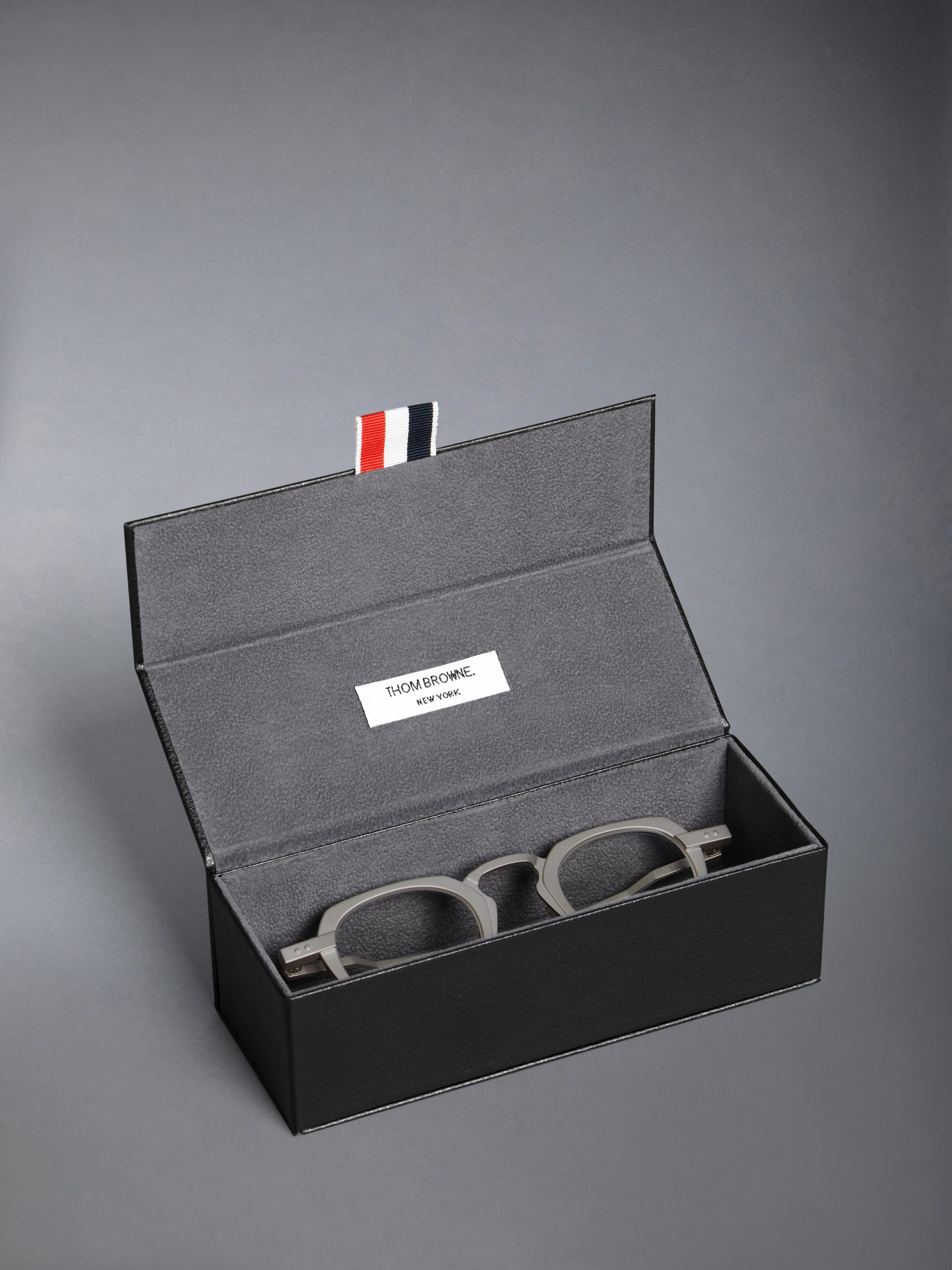 TITANIUM SQUARE EYEGLASSES - Image 4