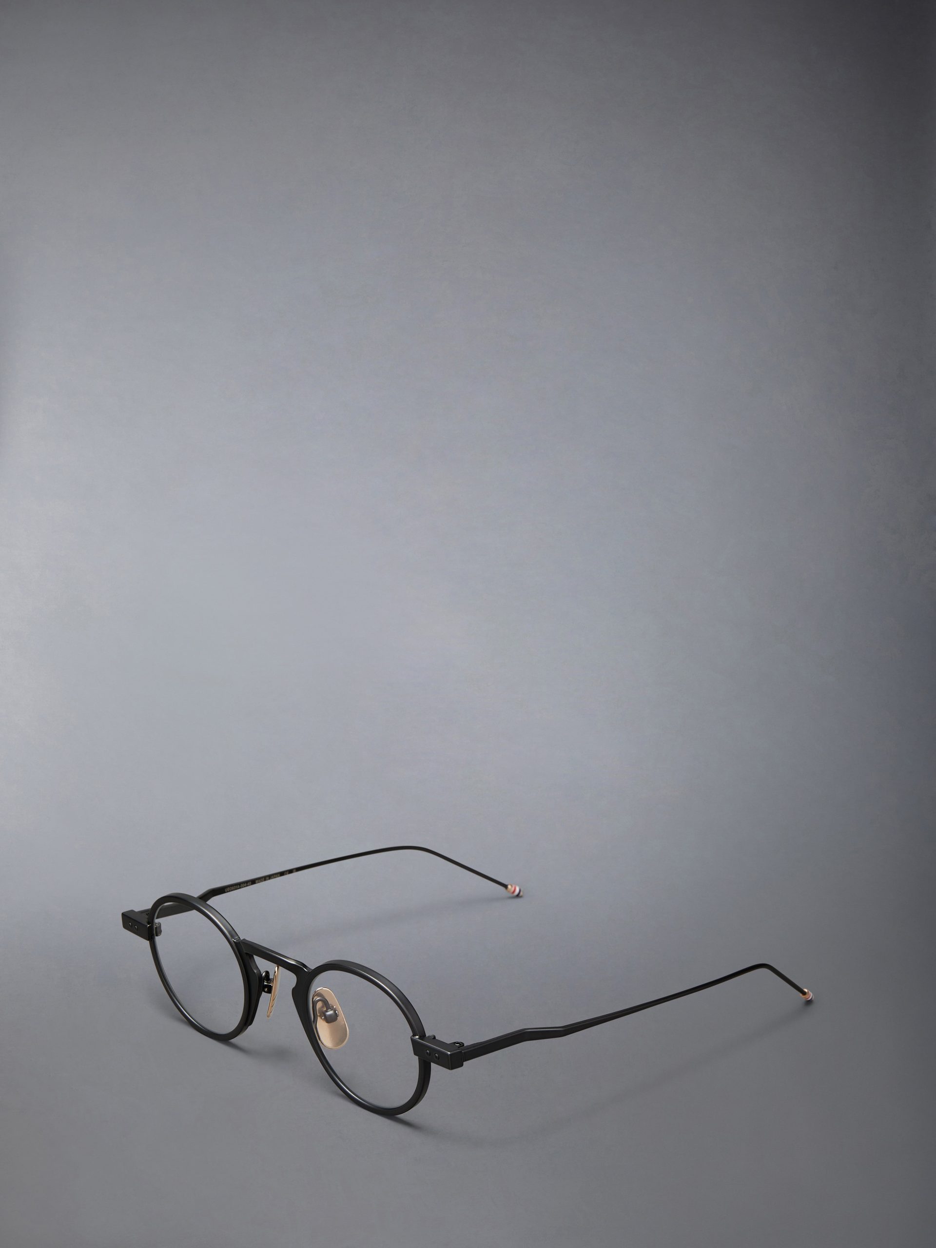 TITANIUM ROUND EYEGLASSES - Image 2