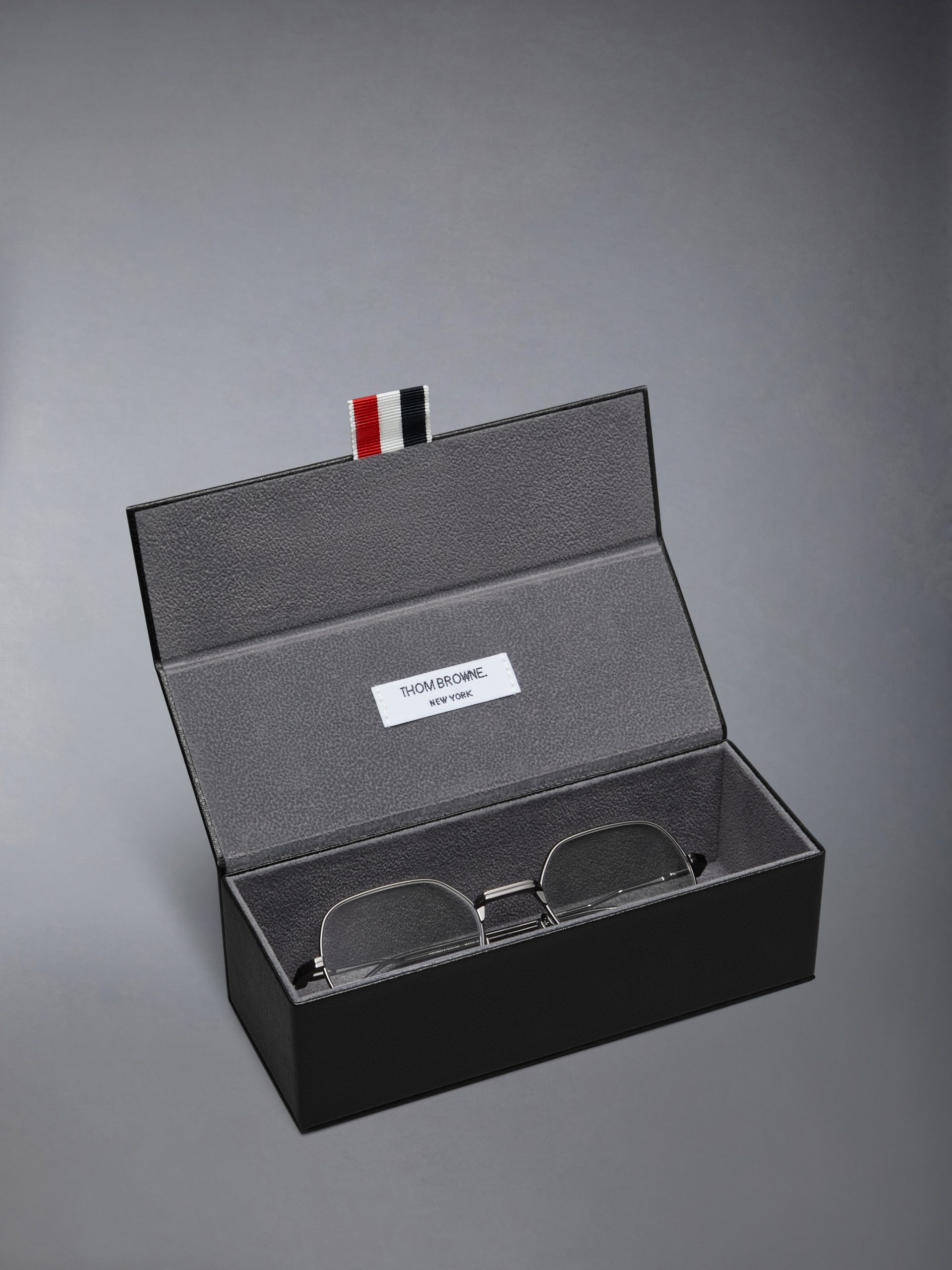 TITANIUM ROUND EYEGLASSES - Image 4