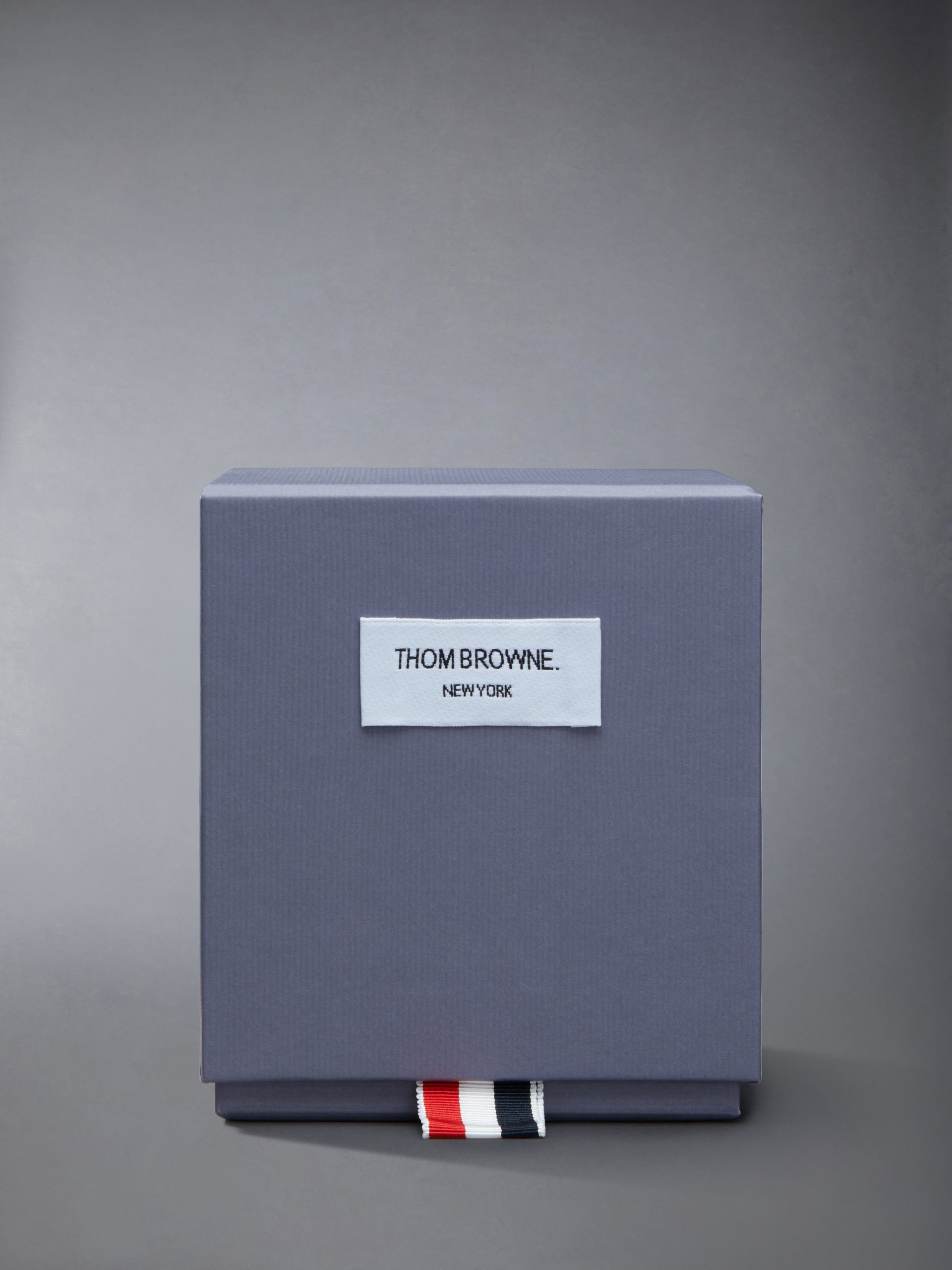 09.27.65.02 VETYVER & GRAPEFRUIT BACCARAT CANDLE 175GR - Image 3