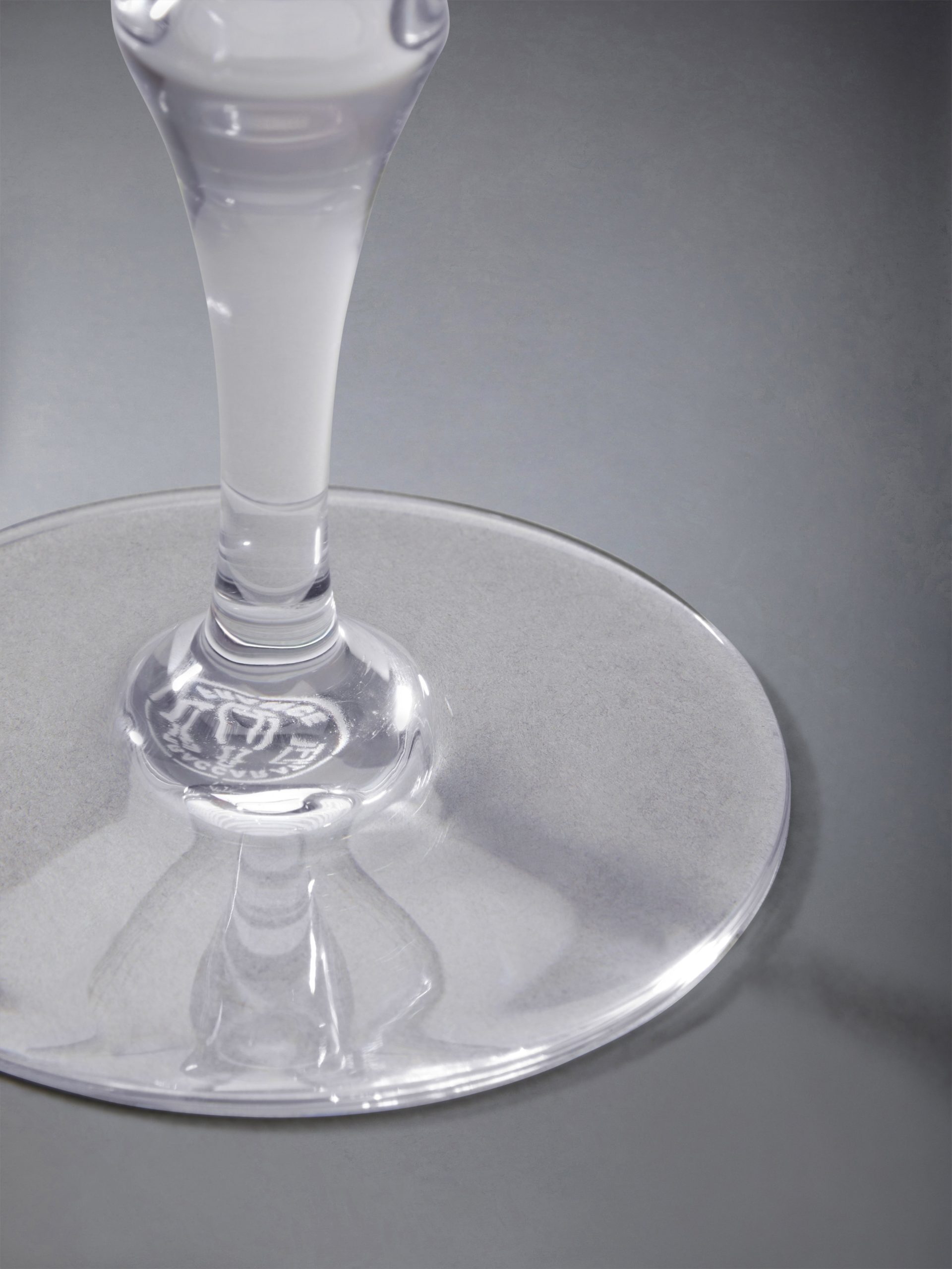 CRYSTAL 4-BAR BACCARAT CHAMPAGNE COUPES - Image 3