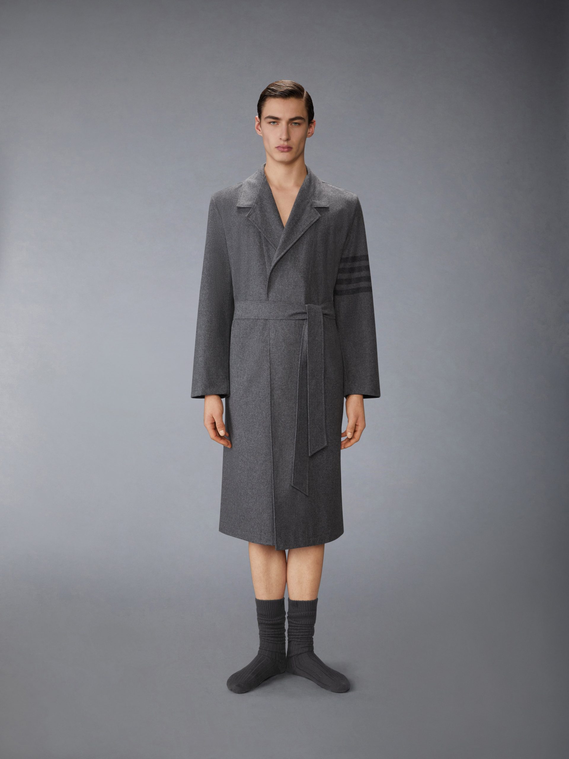 CASHMERE WOOL 4-BAR DRESSING GOWN - Image 4