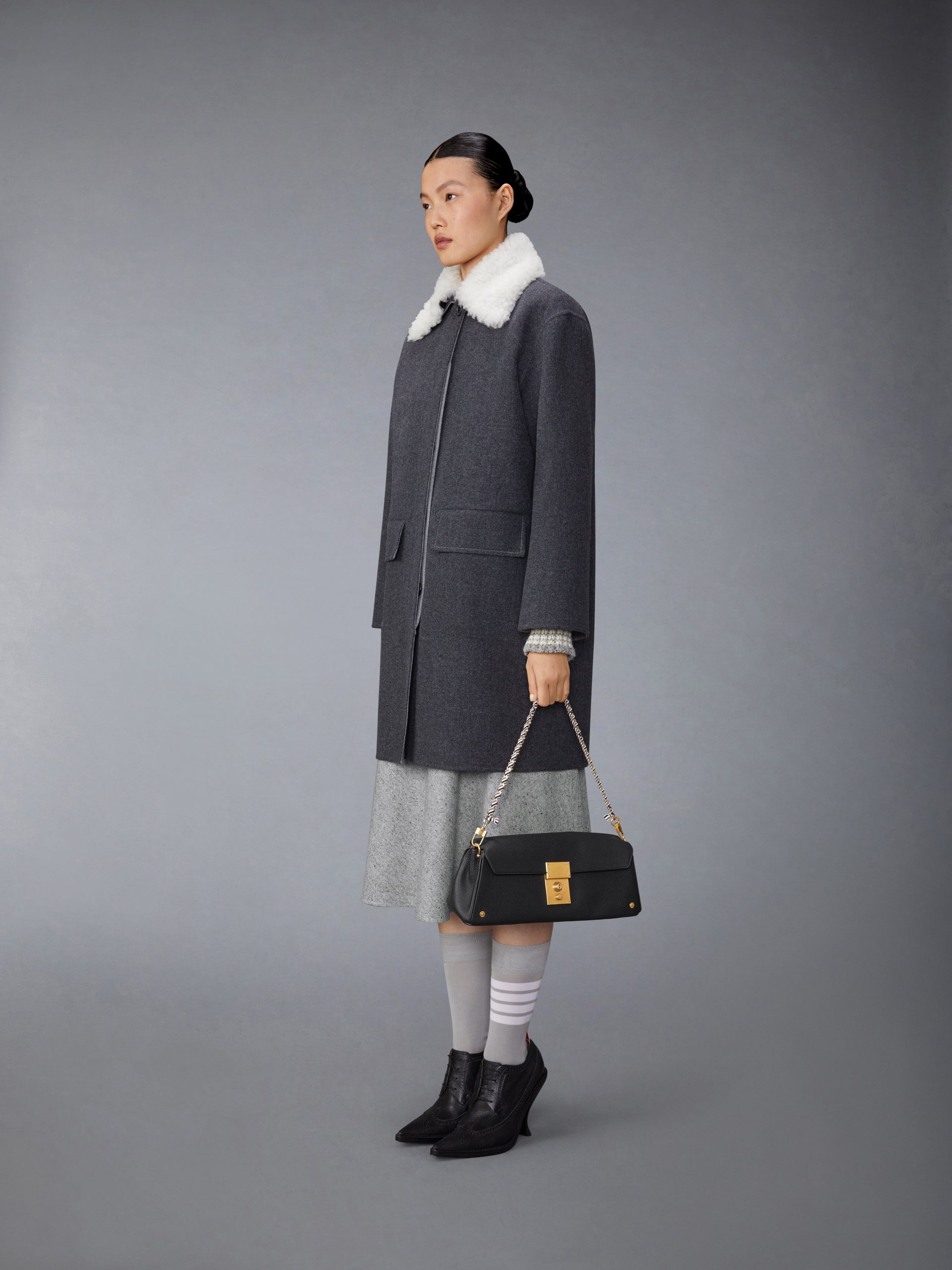 SOFT PEBBLE GRAIN MRS. THOM CLUTCH BAG - Image 4