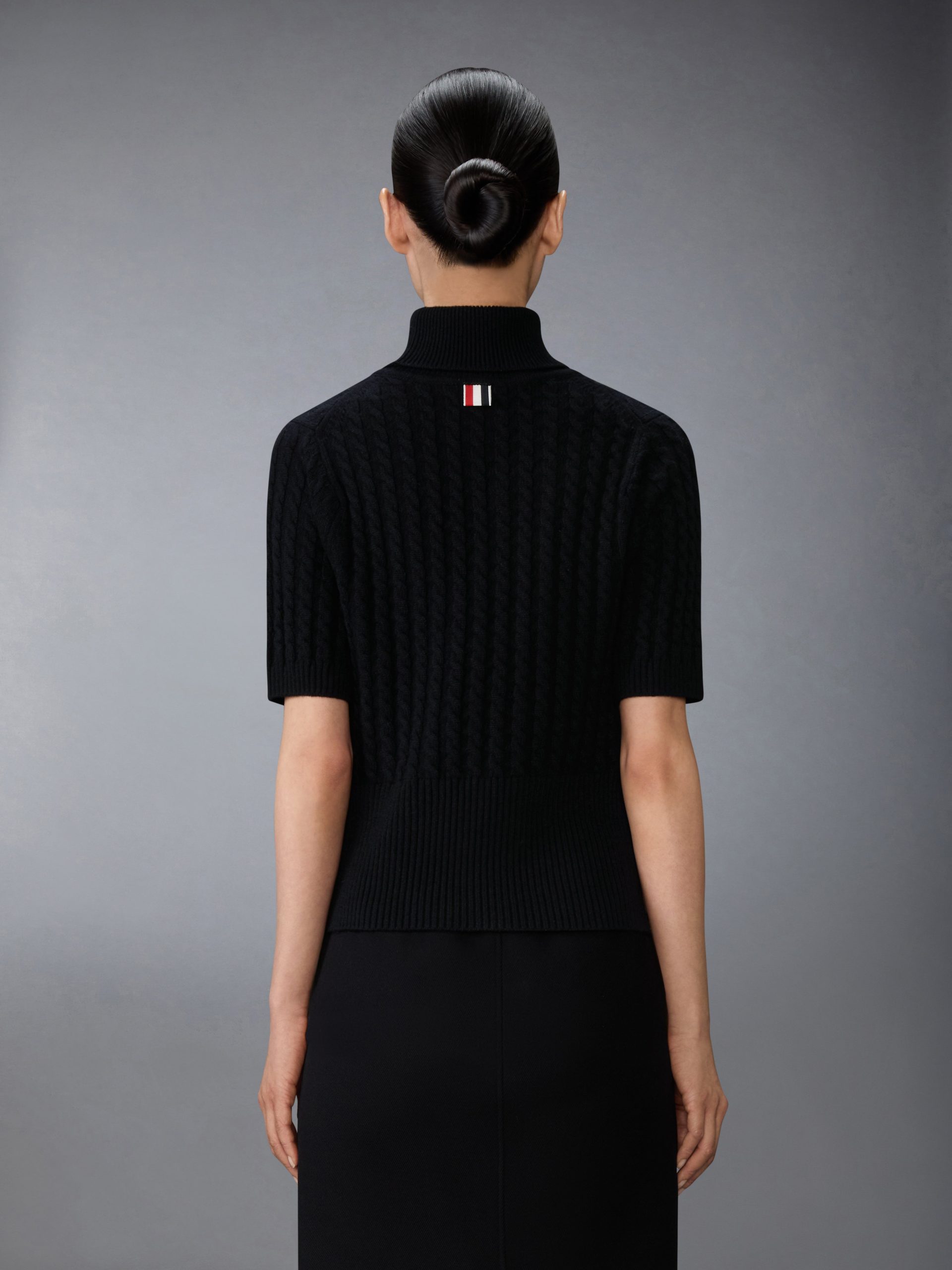 CASHMERE BABY CABLE STITCH SHORT SLEEVE TURTLENECK - Image 2