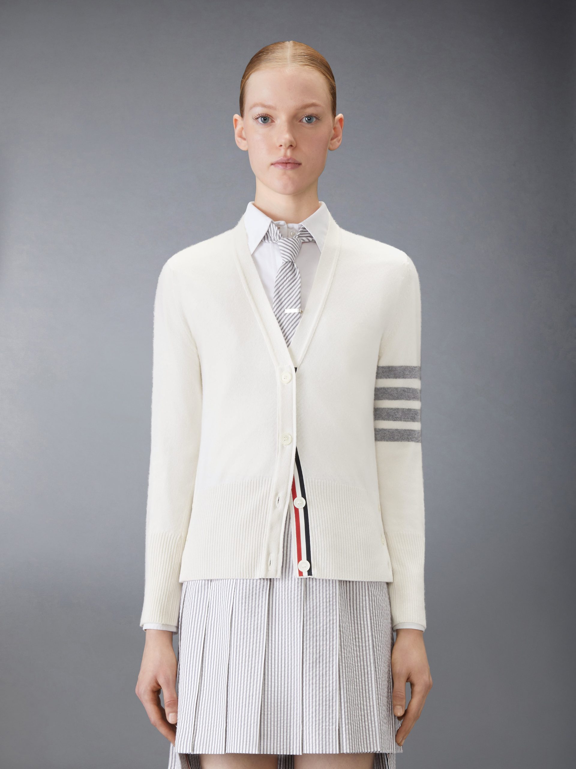 CLASSIC CASHMERE 4-BAR V-NECK CARDIGAN