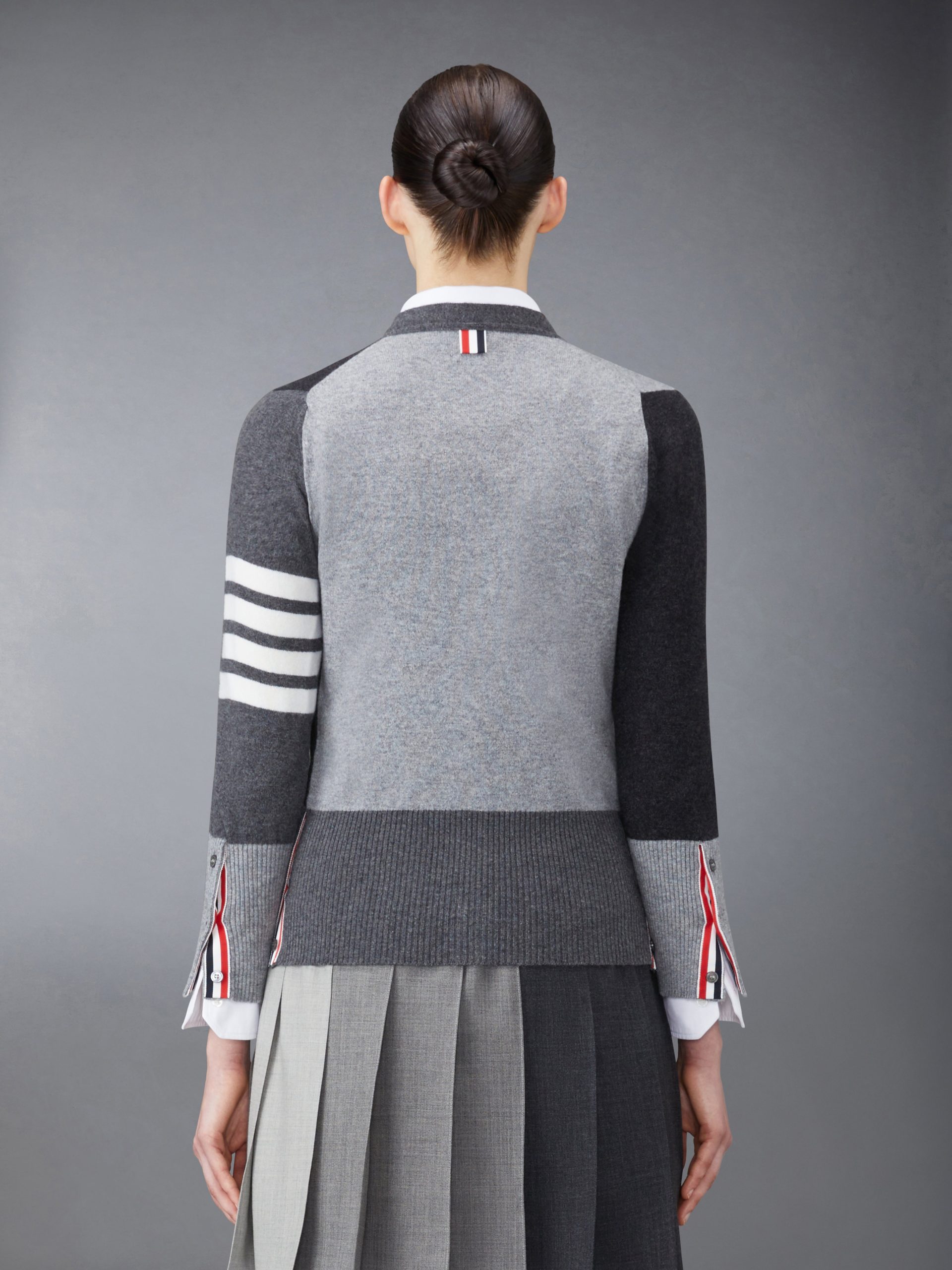 FUNMIX CASHMERE 4-BAR V-neck CARDIGAN - Image 2