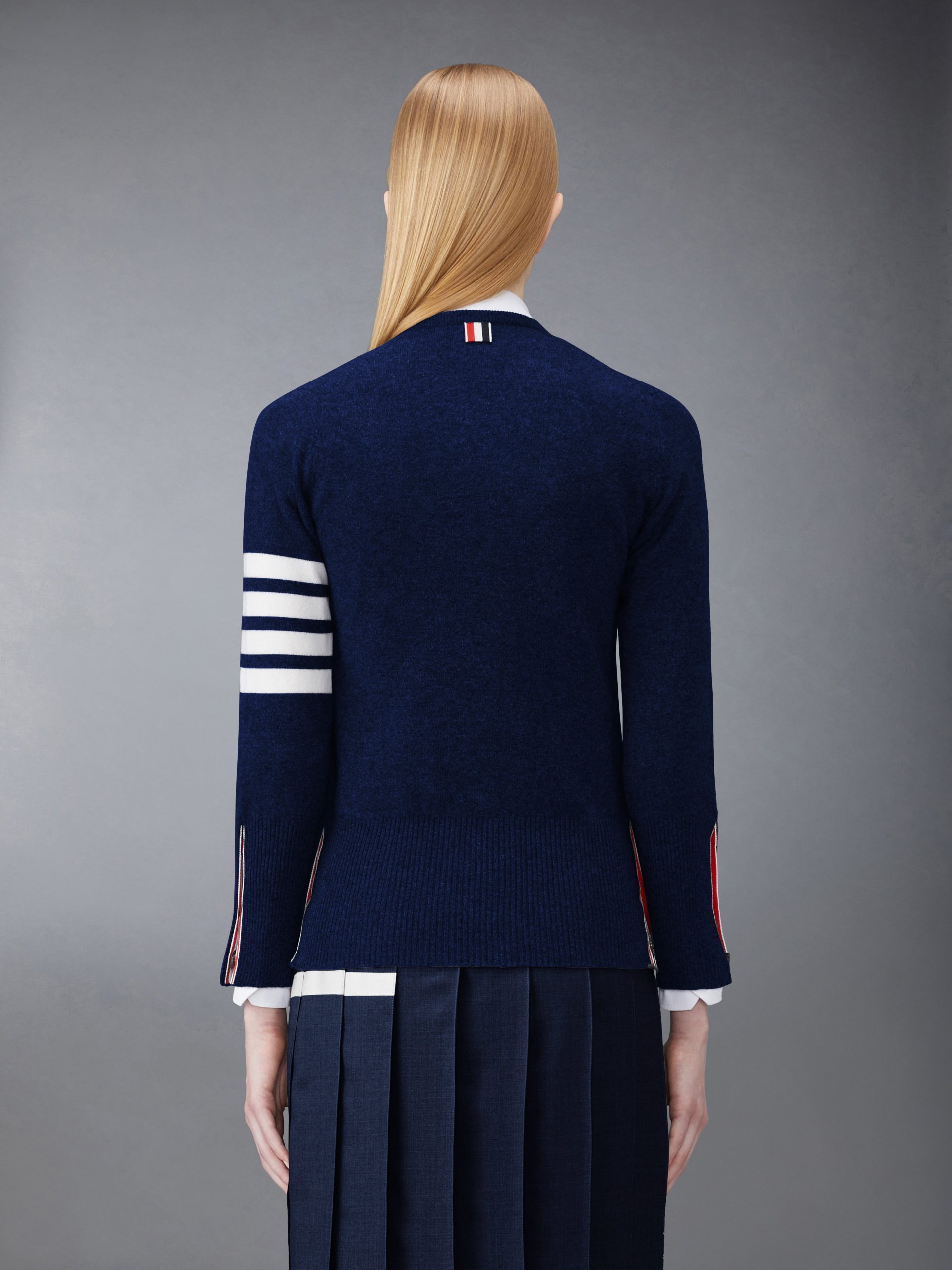 CLASSIC CASHMERE 4-BAR CREW NECK CARDIGAN - Image 2