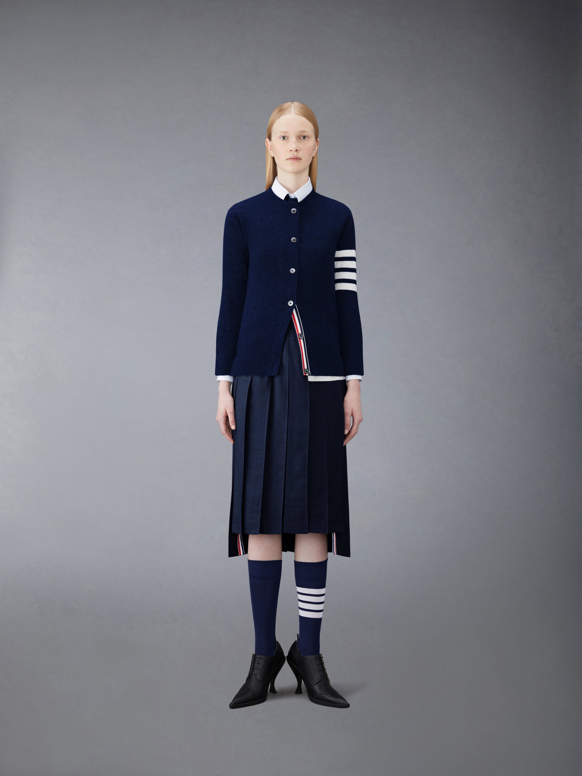 CLASSIC CASHMERE 4-BAR CREW NECK CARDIGAN - Image 3