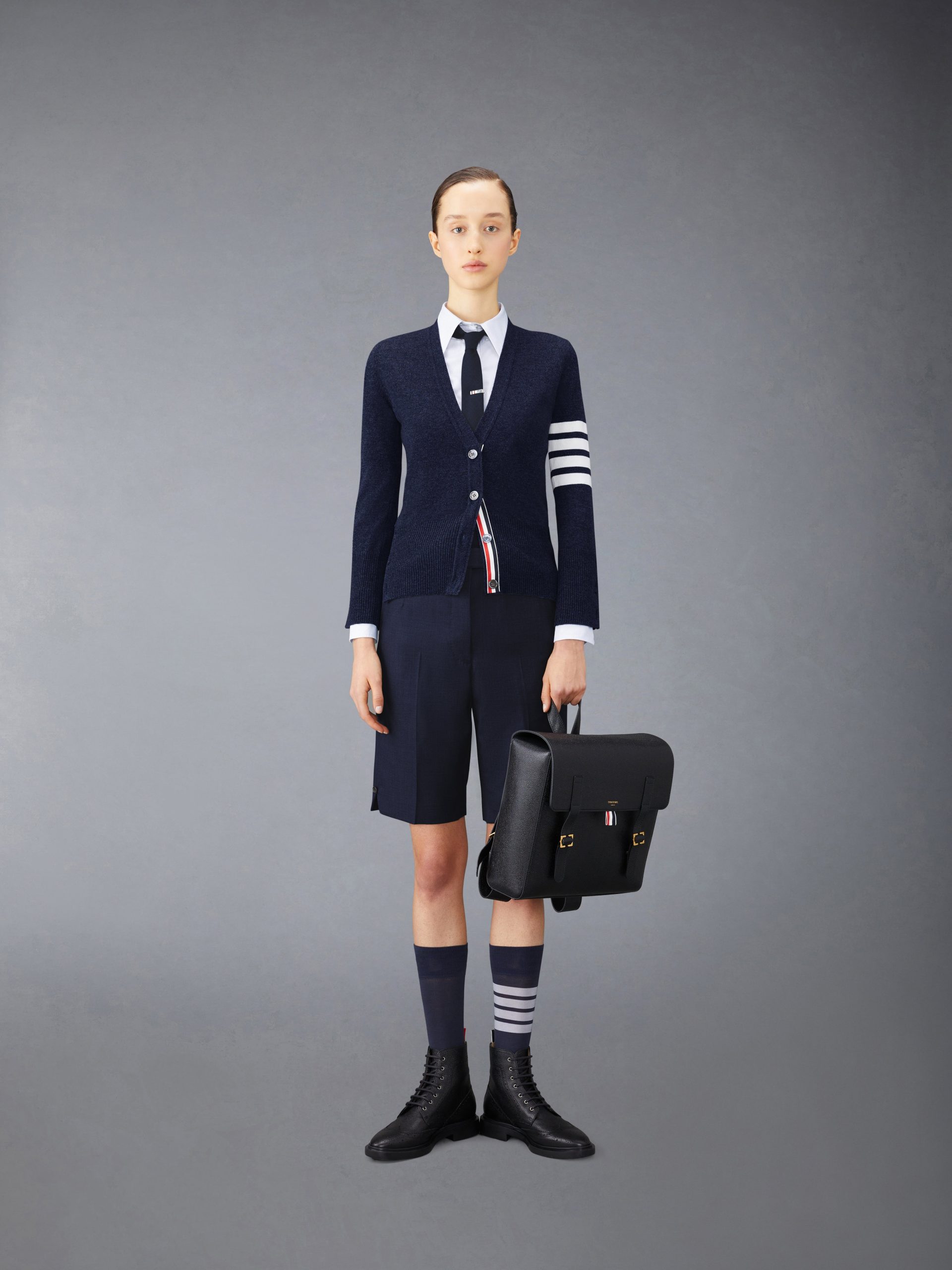 TWILL CLASSIC BACKSTRAP BERMUDA SHORTS - Image 4