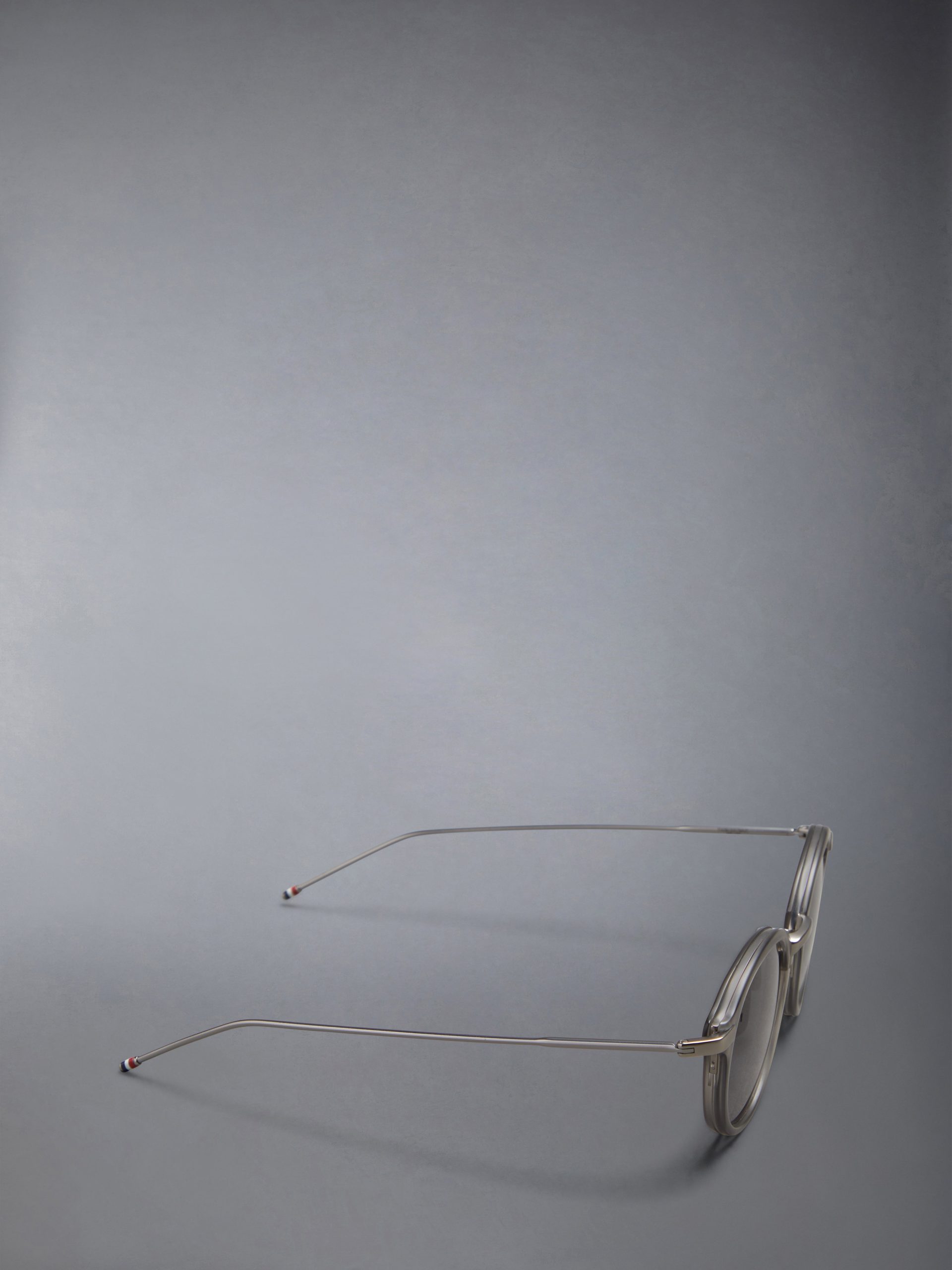 ACETATE AND TITANIUM ROUND SUNGLASSES - Image 6