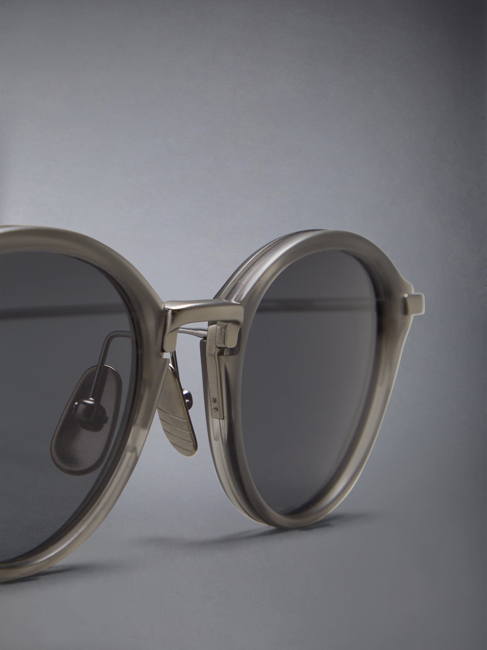 ACETATE AND TITANIUM ROUND SUNGLASSES - Image 7