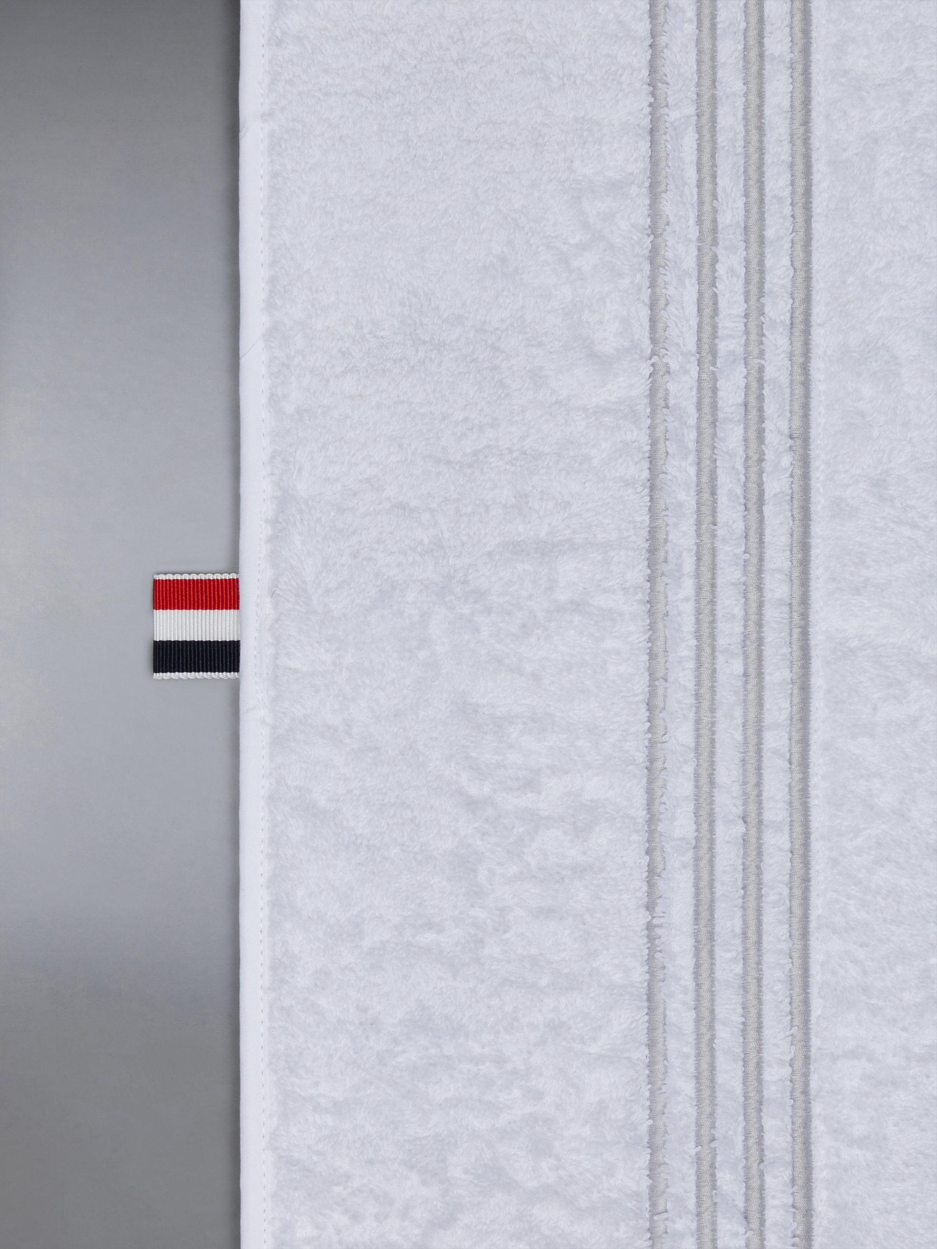 4-BAR FRETTE QUILTED BATH MAT - Image 3